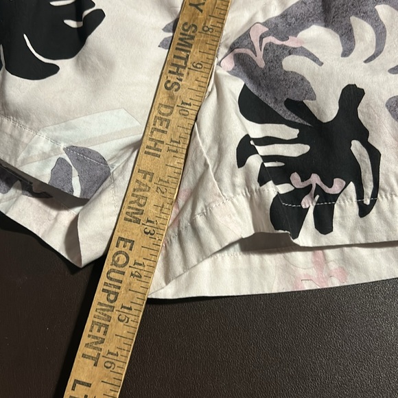 NWOT The Group Babaton Ravi Camp shirt short set - Picture 10 of 15